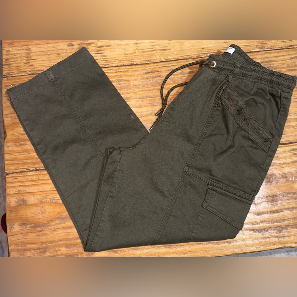 Women’s Bagatelle Olive Green Straight Leg Cargo Size Large